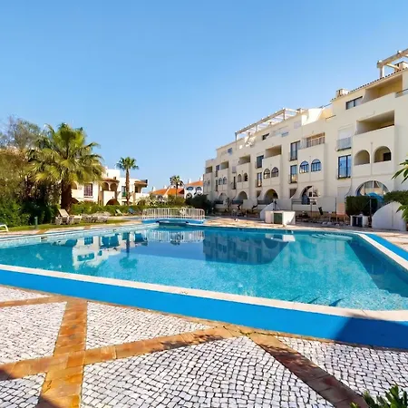 Poente - Beautiful Family And Pool Албуфейра